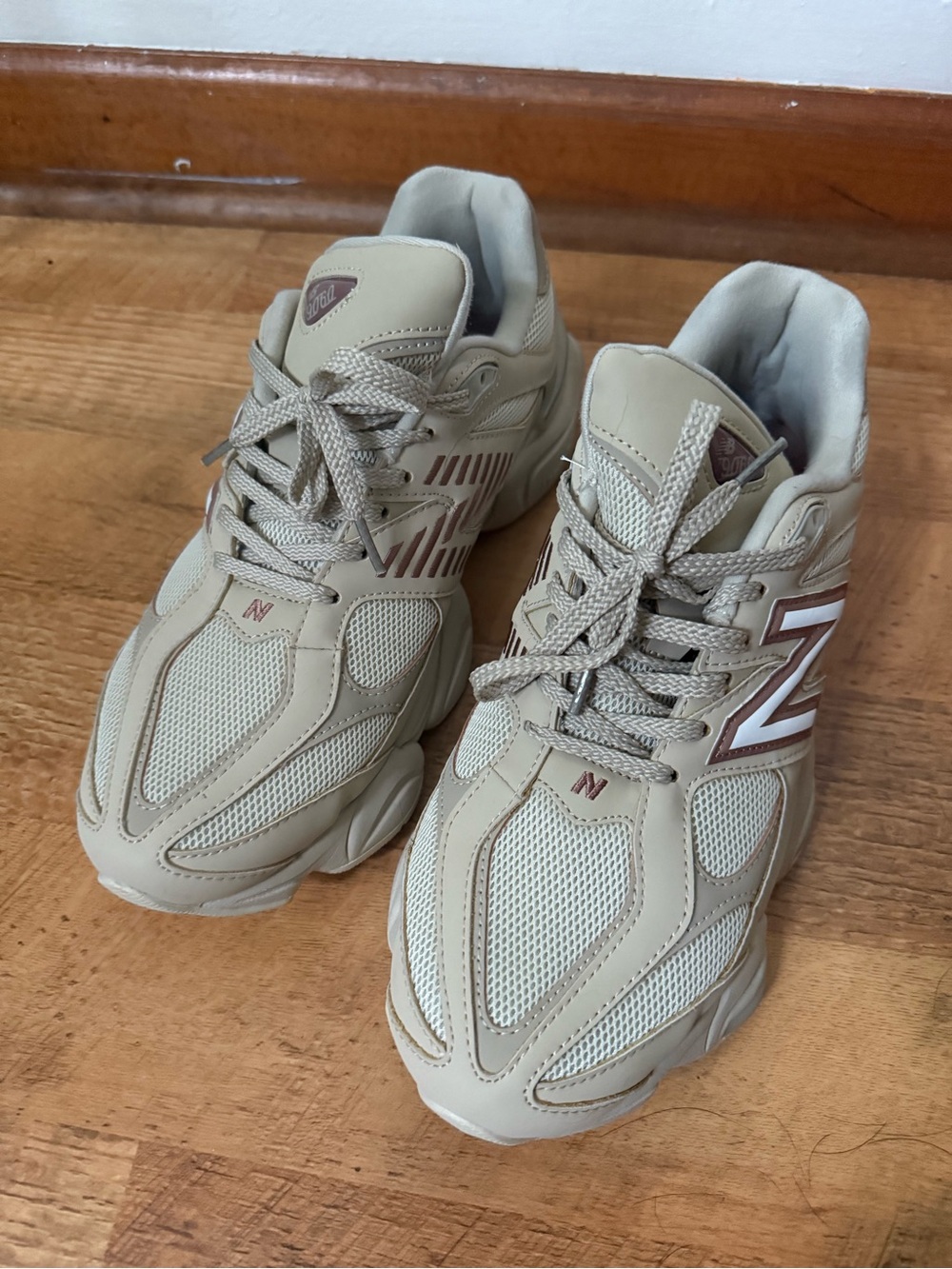 New Balance 9060 Men's Sneakers Like New worn inside. Size 11